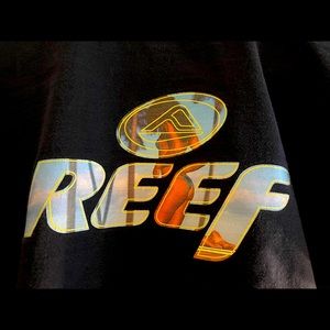 Reef Men’s T-shirt Size L
